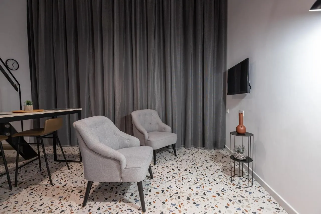 Spa & Pool - Studio Apartments 365 Tirana 0*,