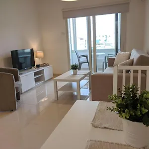 22, Center Point Апартаменты Ларнака