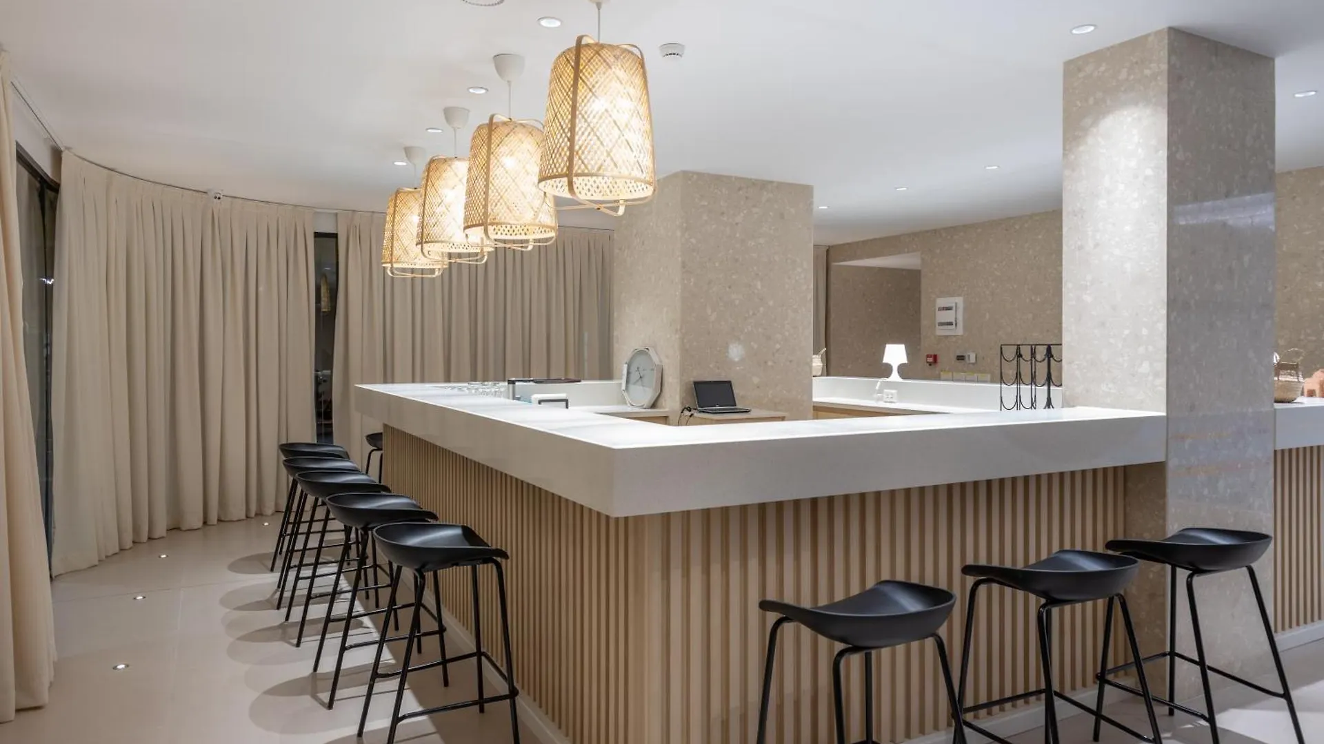 Spa & Pool - Studio Apartments 365 تيرانا
